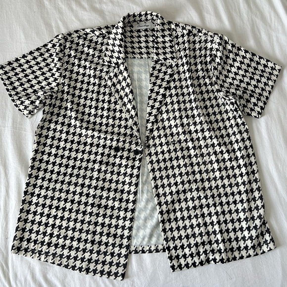 Houndstooth Double Breasted Short Sleeve Shirt: Black and White - Size L… - Picture 2 of 6